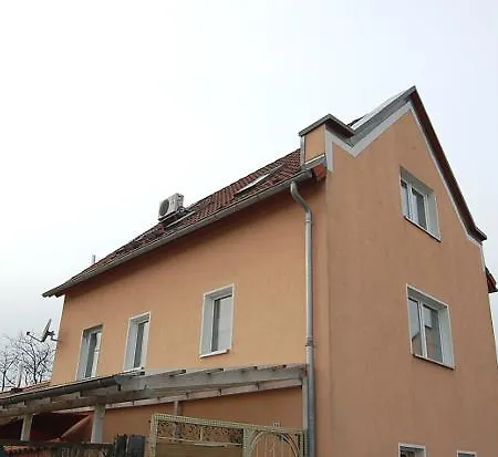 Zeitwohnen Pensión 3*